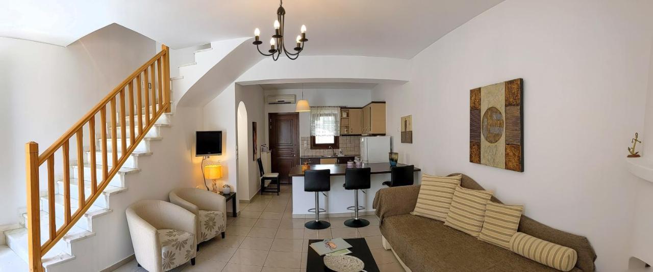 Maestralia Apartamento Skyros Exterior foto